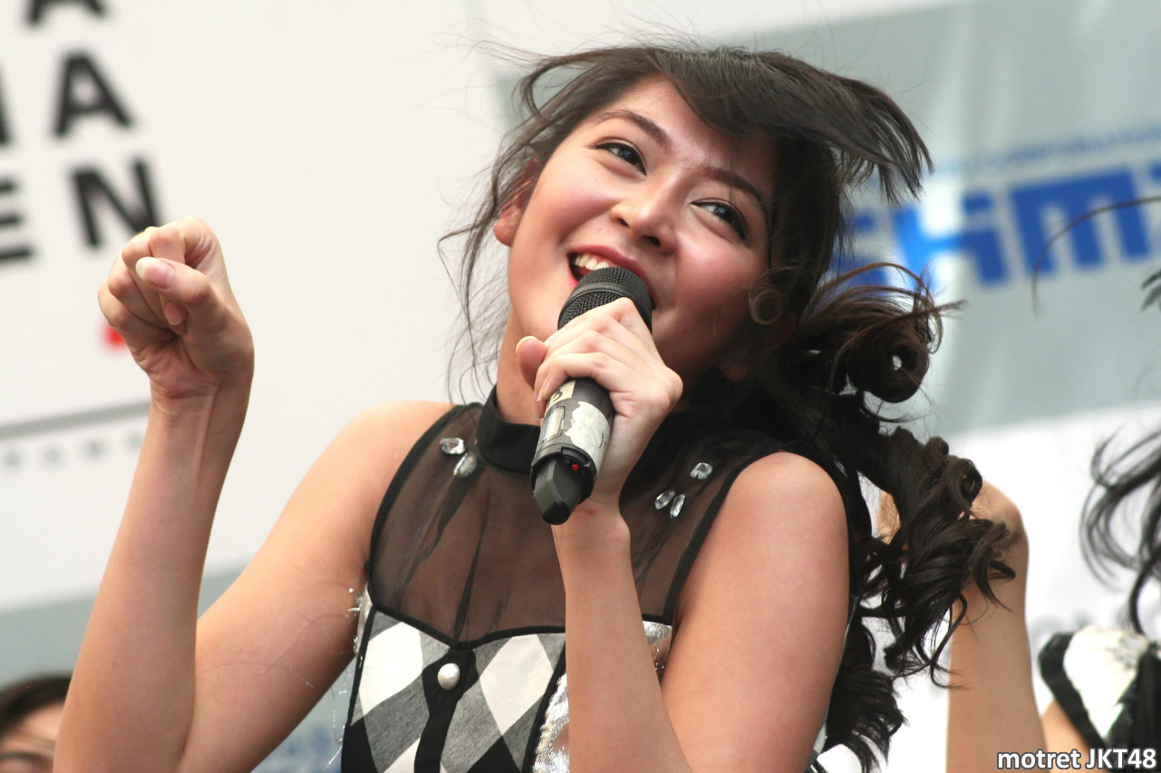 Jessica Veranda -Ve- JKT48 Jakarta Kizuna Ekiden Ennichisai Blok M 25-05-2014