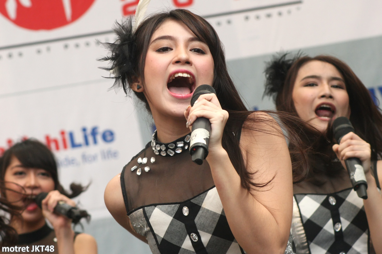 Nabilah Ratna Ayu Azalia JKT48 Jakarta Kizuna Ekiden Ennichisai Blok M 25-05-2014
