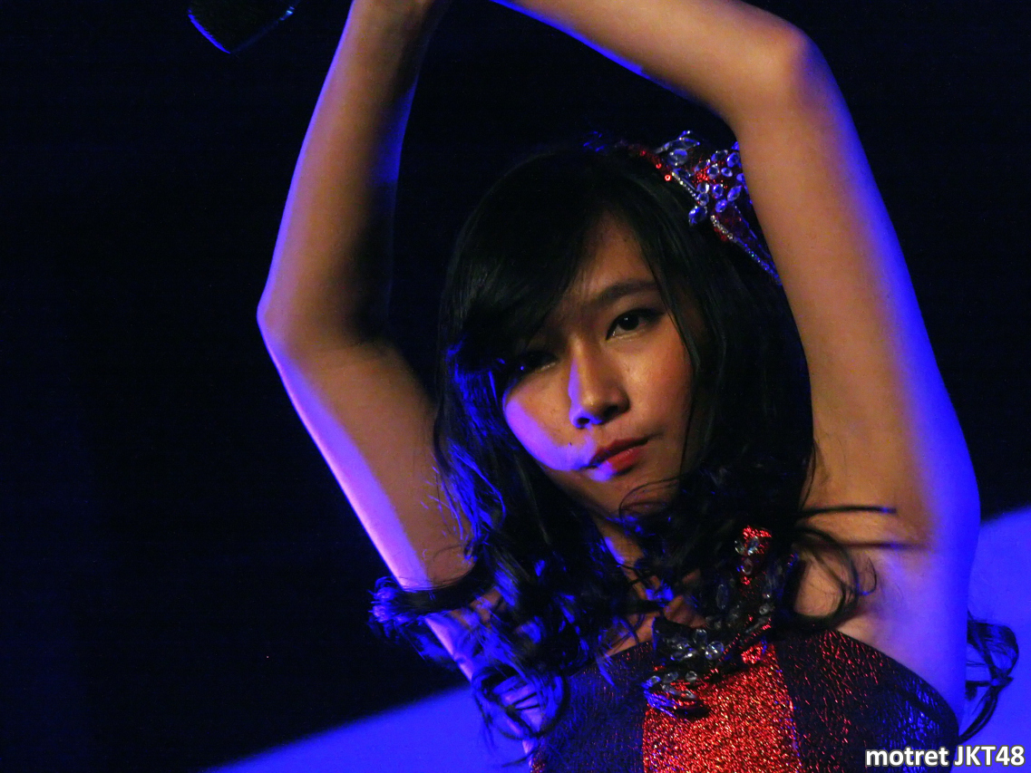 Rezky Wiranti Dhike JKT48 Gingham Check Handshake Festival Jakarta 04-10-2014