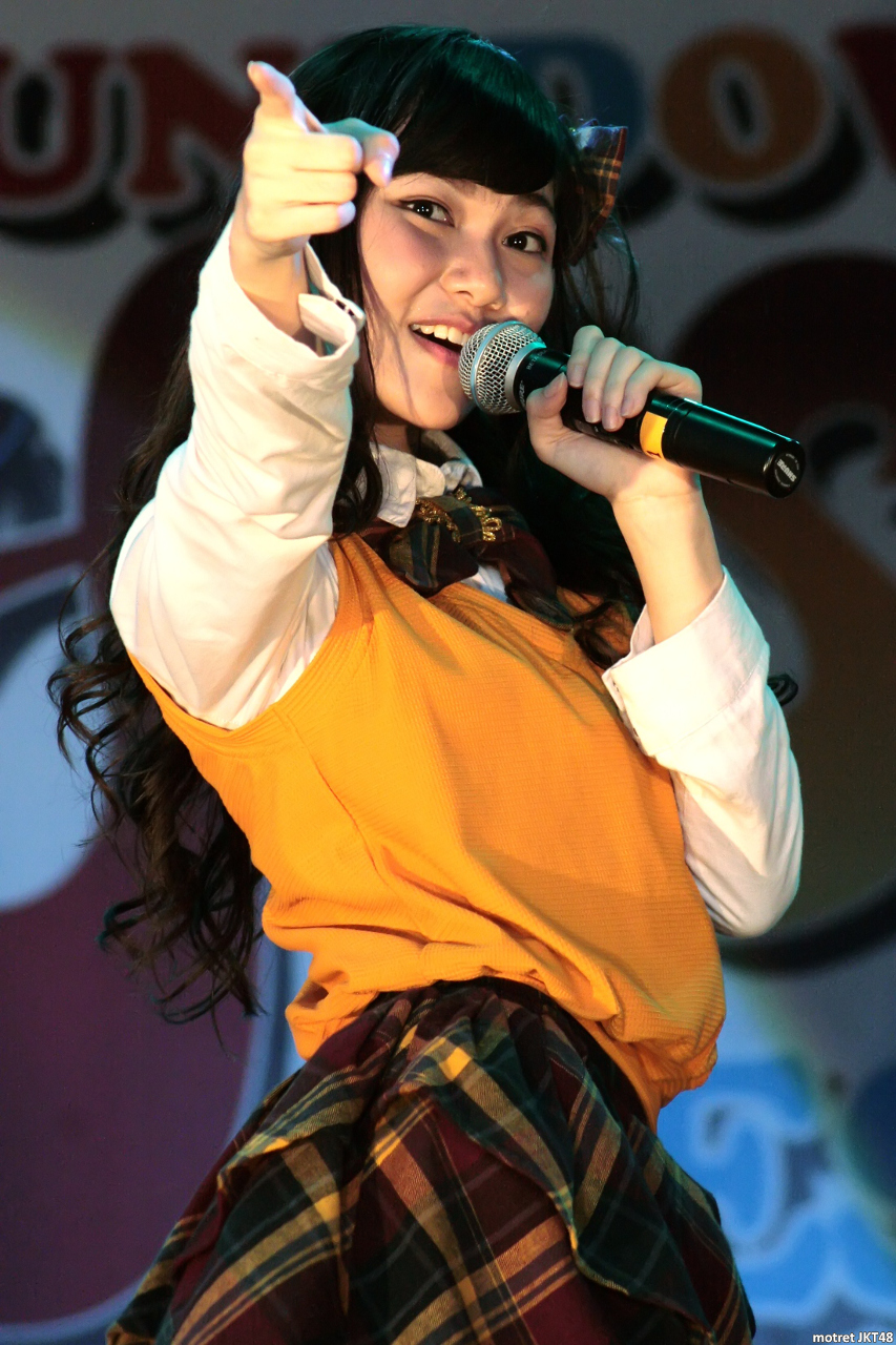 Andela Yuwono JKT48 Countdown Asia Festival Jakarta 08-06-2015