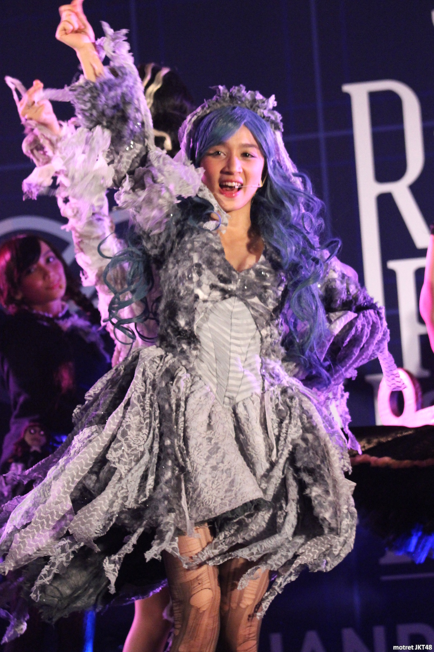 Ayana Shahab -Achan- JKT48 Refrain Penuh Harapan Handshake Festival Jakarta 17-08-2015